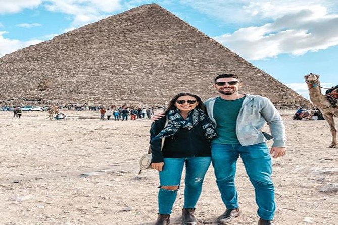 Stopover Tour: Giza Pyramids, Egyptian Museum With Lunch and Camel Ride