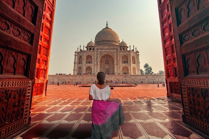 Sunrise Taj Mahal & Agra Fort Tour From Delhi