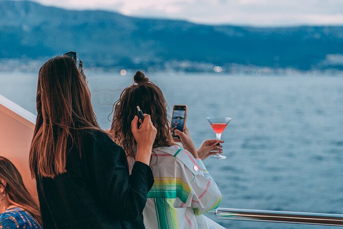 Sunset Cruise From Split With Live Music and Unlimited Open Bar