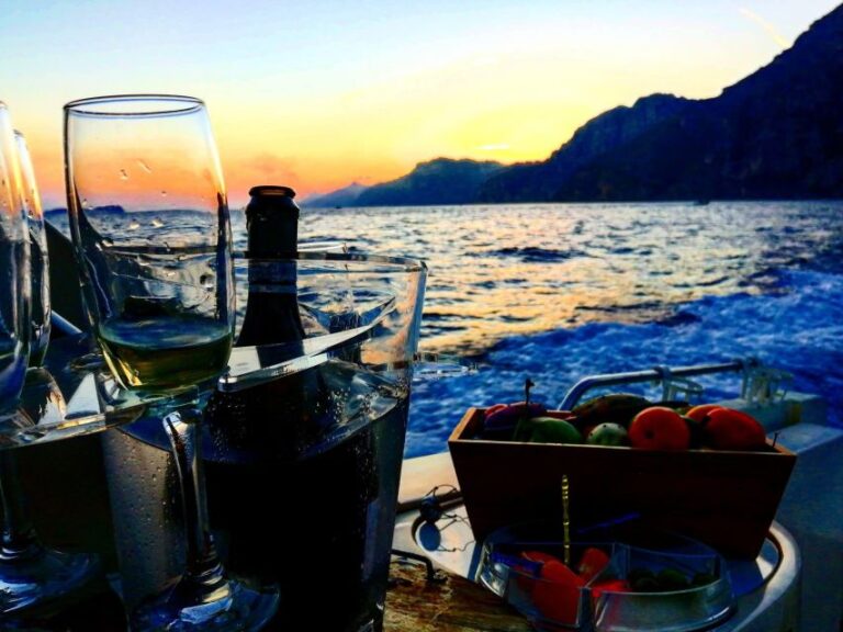 Sunset Magic: Boat Tour With Tasting on the Amalfi Coast