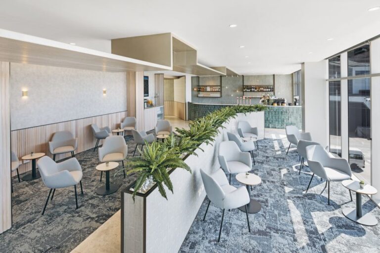 Sydney Airport (Syd): Lounge Access With Food and Drinks