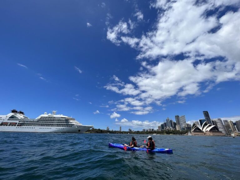 Sydney: Opera House and Harbour Guided Kayak Tour