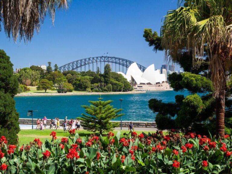 Sydney: See Sydney in Style Guided Private Day Tour