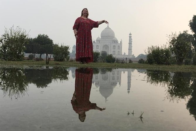 Taj Mahal Skip the Line Guided Tour
