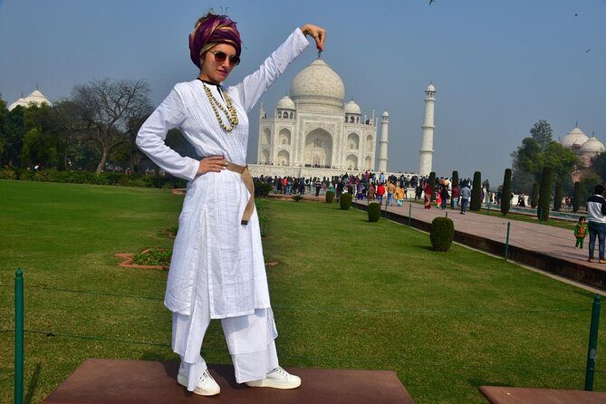 Taj Mahal Tour From Delhi By Car