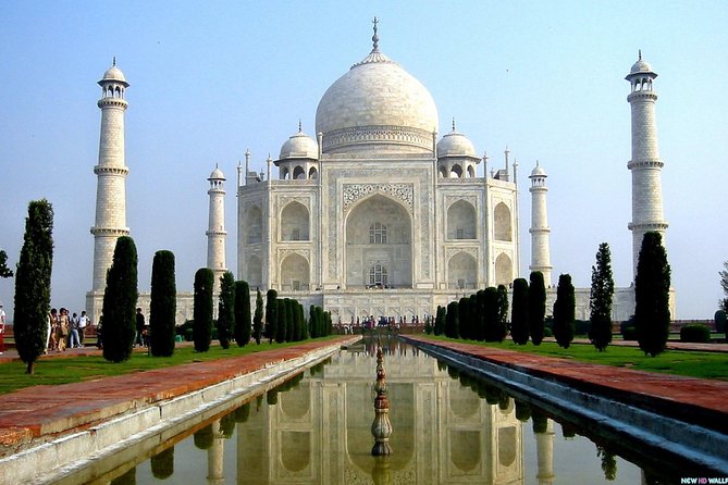 Taj Mahal Tour From Delhi With Lunch And Entrance Tickets