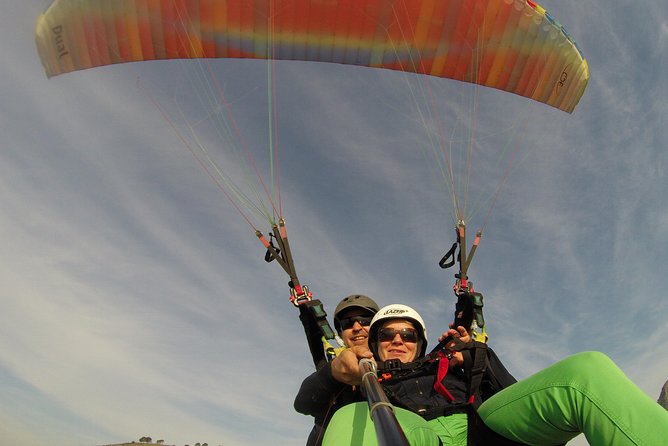 Tandem Paragliding Cape Town Experience TABLE MOUNTAIN PARAGLIDE