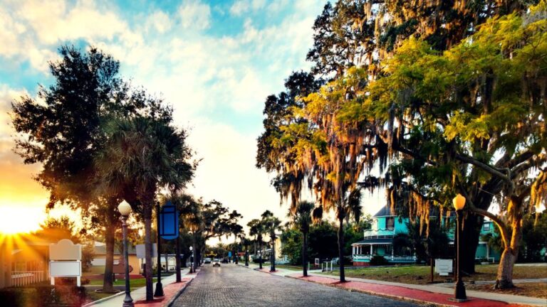 Tarpon Springs: Haunted History Guided Walking Tour