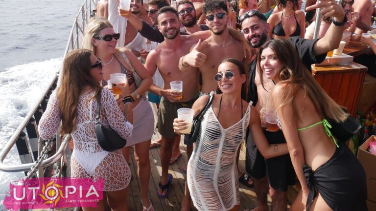 Tenerife: Boat Party With Open Bar and DJs