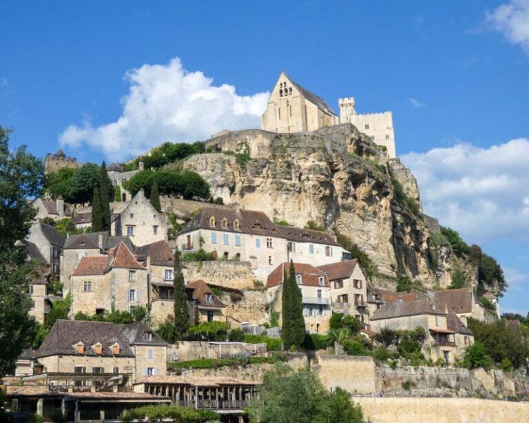 The History Route by Canoe on the Dordogne : Carsac – Beynac