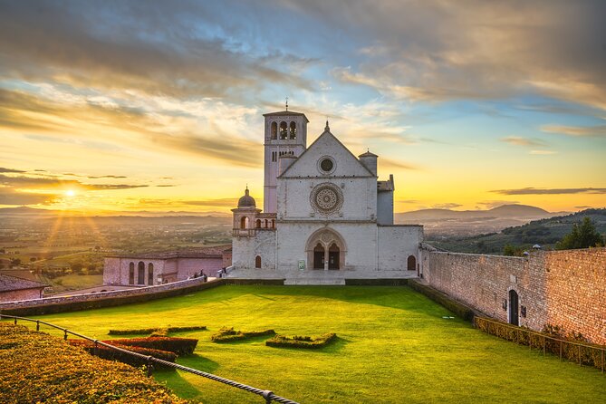 The Wonders of Assisi Private Walking Tour