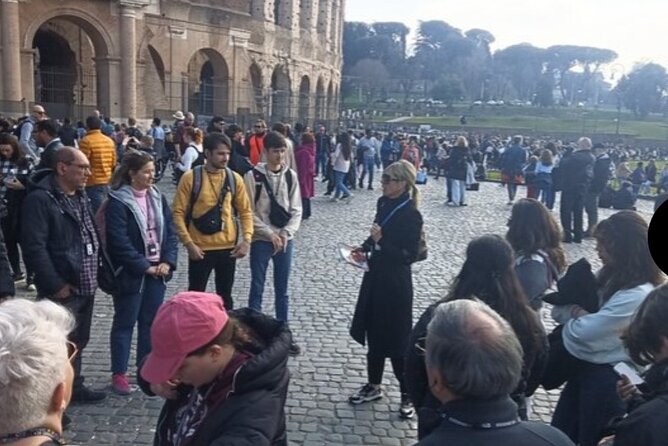 Tour of the Coliseum, Forum and Palatine With Priority Access and Guide