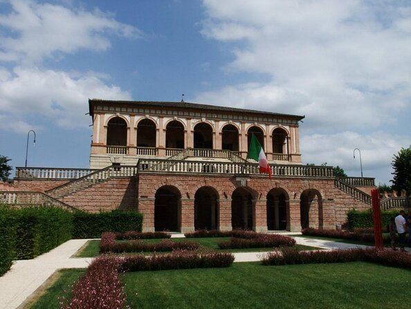 Tour to Villa Dei Vescovi and the Valsanzibio Garden From Padua