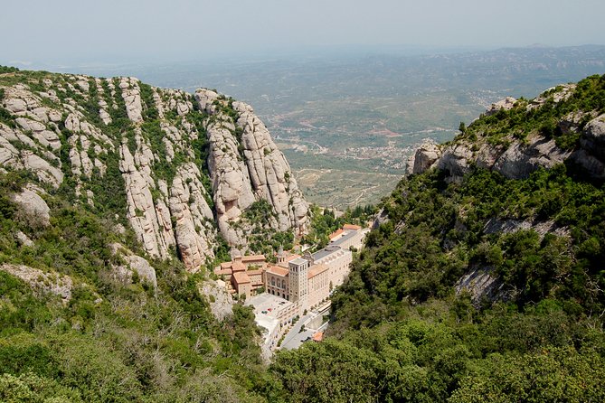 Touristic Highlights of Montserrat on a Private Half Day Tour With a Local