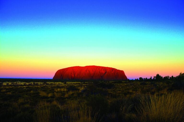Uluru 1.5-Hour Sunset Tour With Sparkling Wine & Cheeseboard