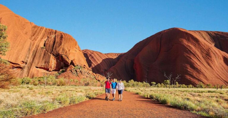 Uluru: Sacred Sites & Sunset Tour With Wine & Cheeseboard