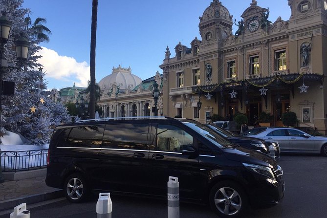 Valencia Airport (VLC) to Valencia – Round-Trip Private Van Transfer