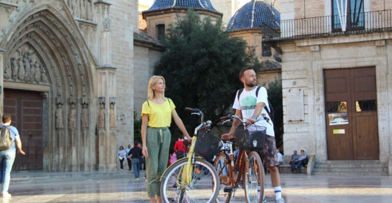 Valencia: Private City Tour on Bicycle, E-Bike or E-Step