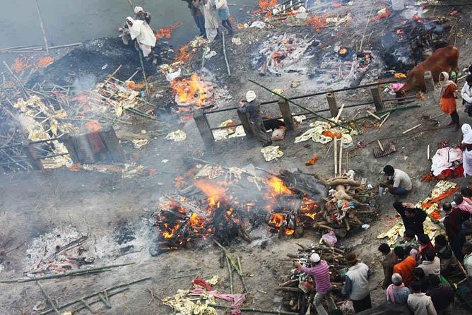 Varanasi Cremation Ghats Private “Death and Rebirth” Tour
