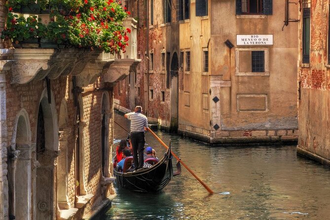 1 venice sunset gondola ride guided walking tour Venice: Sunset Gondola Ride & Guided Walking Tour