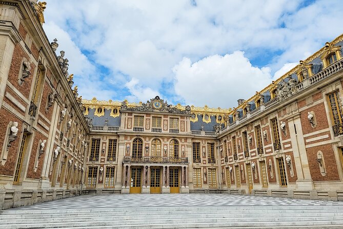 Versailles Bike Tour From Paris W. Gardens & Entry Tickets