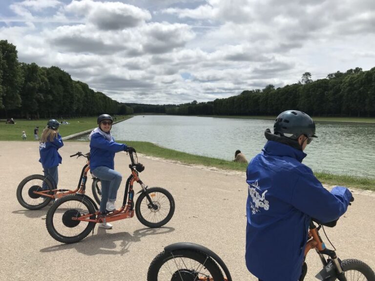 Versailles: Electric Scooter Rental