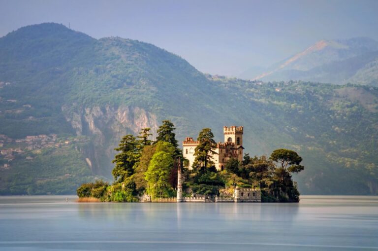 VIP Experience to Lake Iseo and Franciacorta Wine Tasting