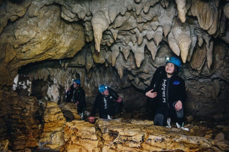 Waitomo Caves: Labyrinth Black Water Rafting Experience