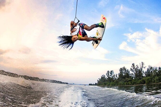 1 wakeboard in the san juan reservoir Wakeboard in the San Juan Reservoir