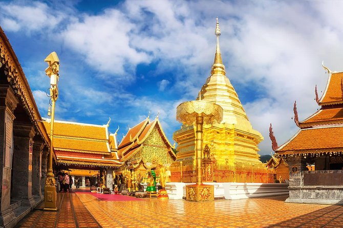 Wat Doi Suthep and Thai Handicraft Tour From Chiang Mai