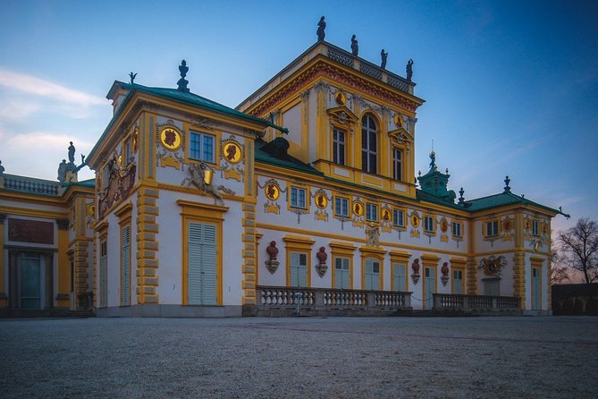 Wilanów Palace & Park Private Tour With Pick up and Drop off