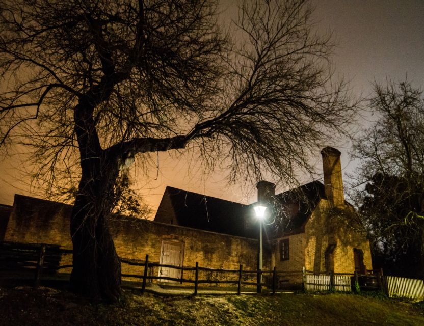 1 williamsburg colonial ghosts haunted walking tour Williamsburg: Colonial Ghosts Haunted Walking Tour
