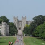 1 windsor castle hampton court palace a royal saga Windsor Castle & Hampton Court Palace: A Royal Saga