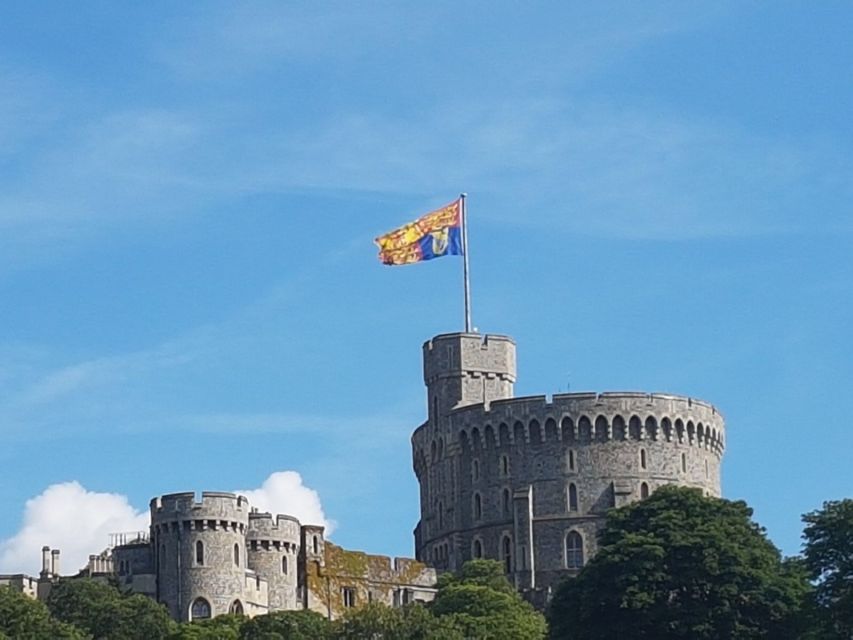 1 windsor castle hampton court palace vip black taxi tour Windsor Castle & Hampton Court Palace VIP Black Taxi Tour