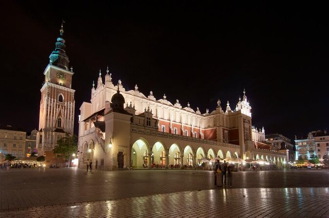 2-Hour City Walking Tour in Creepy Krakow - Key Points