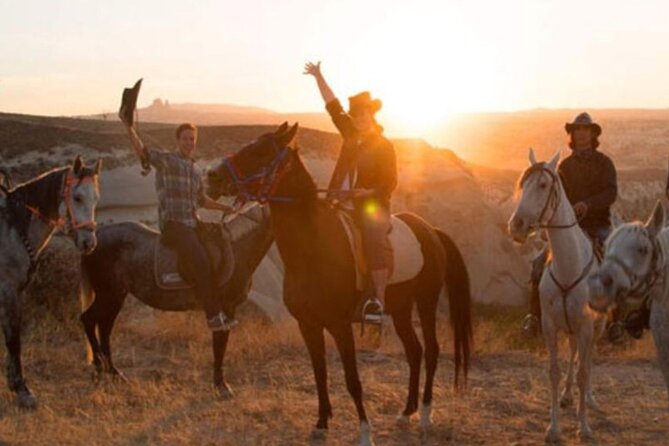 2 Hour Guided Horse Back Riding in Cappadocia - Key Points