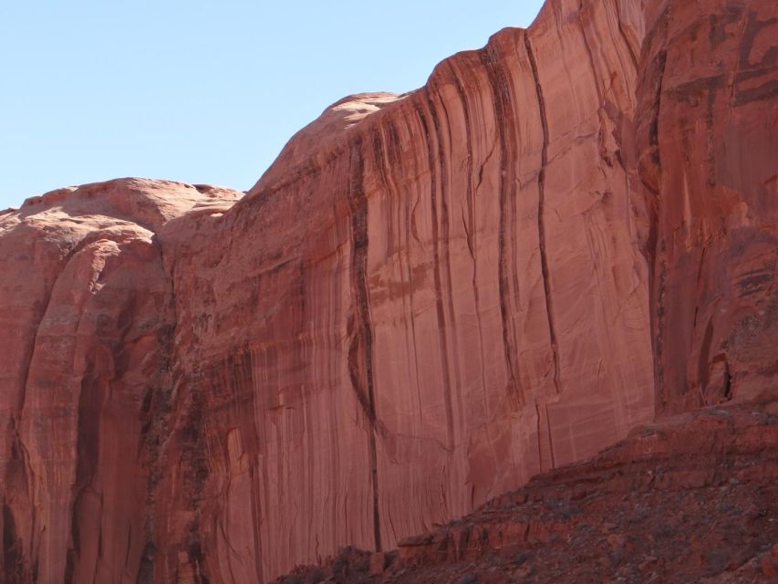 1.5 Hour Guided Vehicle Tours of Monument Valley - Live Tour Guide and Availability