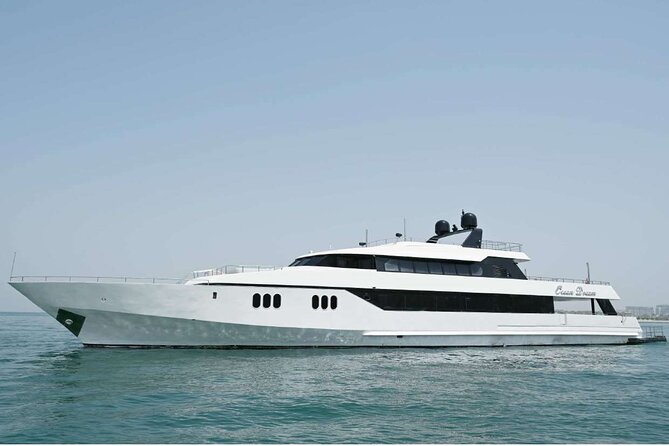 143 Ft Private Yacht Experience in Dubai - Yacht Capacity and Exclusivity