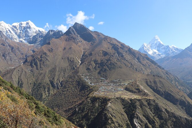 23 Days Island Peak Trekking in Nepal - Accommodation and Meals