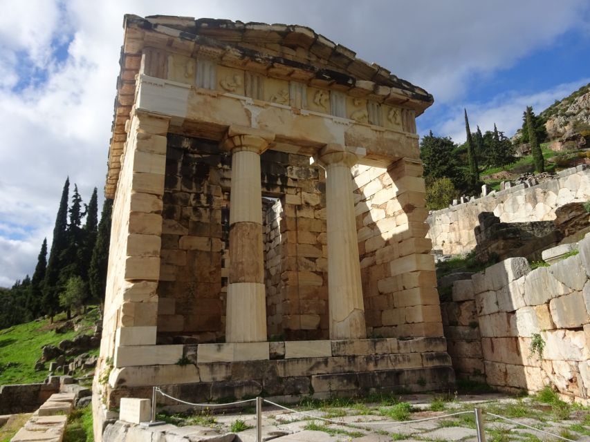 3-Day Delphi & Meteora Tour From Athens - Itinerary Details