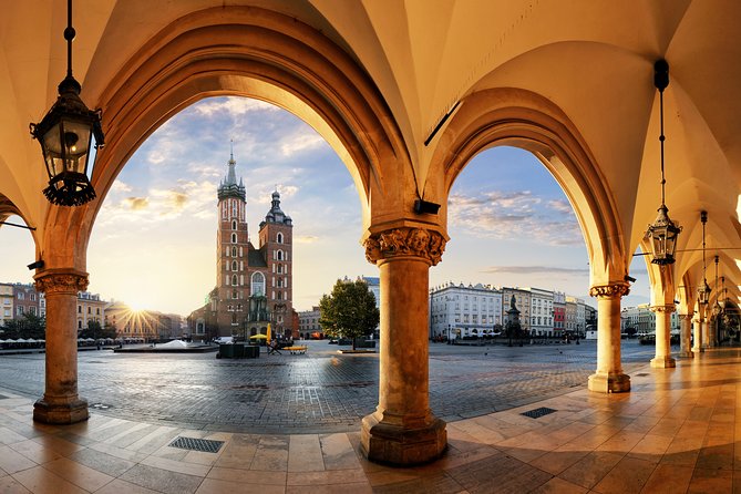 3 Days in Krakow: Transport, Accommodation and Tours - Where to Stay