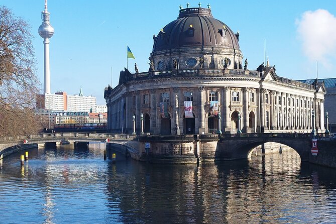 3 Days Private Guide Berlin -By Walking and Public Transport - Logistics and Itinerary Overview