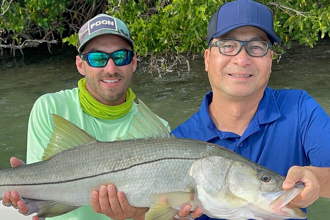 4-Hour Private Inshore Fishing Trip in Sarasota - Inclusive Amenities