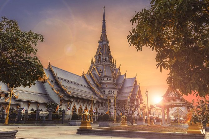 5-Day Highlights of Bangkok & Surrounding - Day 2: Discover Cultural Landmarks