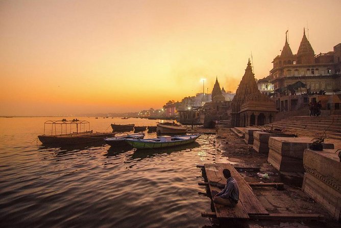 8 Days India Golden Triangle Tour With Varanasi - Varanasi: The Spiritual Hub