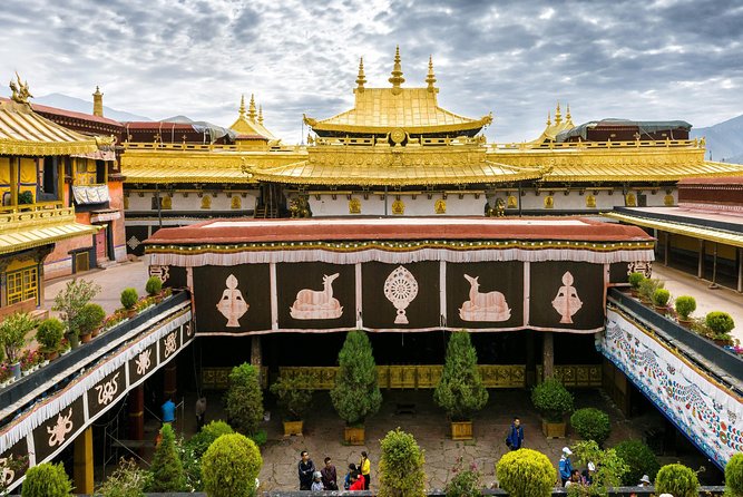 9 Day Lhasa City Essential Group Tour With Kathmandu Sightseeing - Accommodation Details