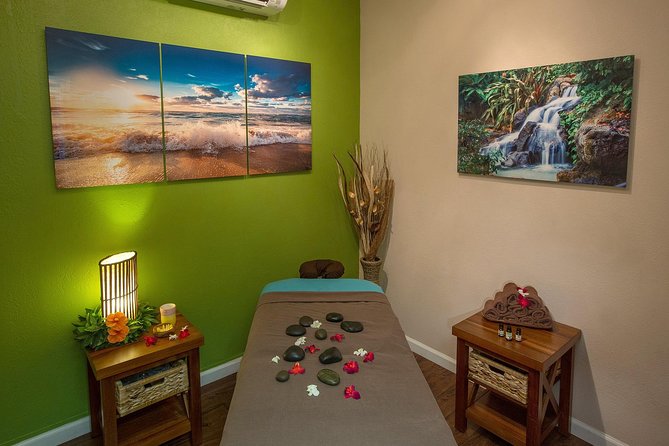 90 Minute Couples Massage - Refreshments and Relaxation Package