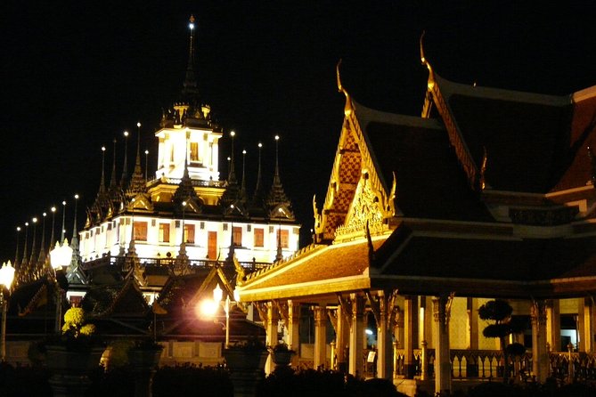 A Nocturnal Bangkok Encounter on 2 Wheels - Nighttime Views of Bangkoks Landmarks