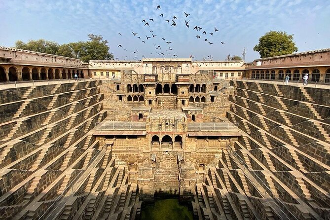 Abhaneri Chand Baori Stepwell Day Trip From Jaipur - Transportation Options