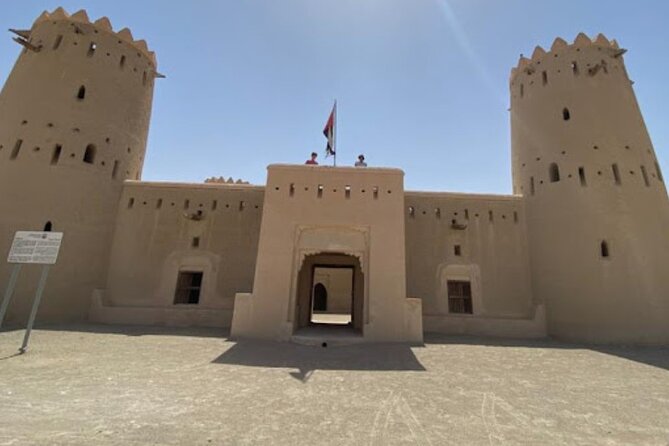 Adventure Liwa Full Day Desert Safari With Lunch From Abu Dhabi - Lunch Details